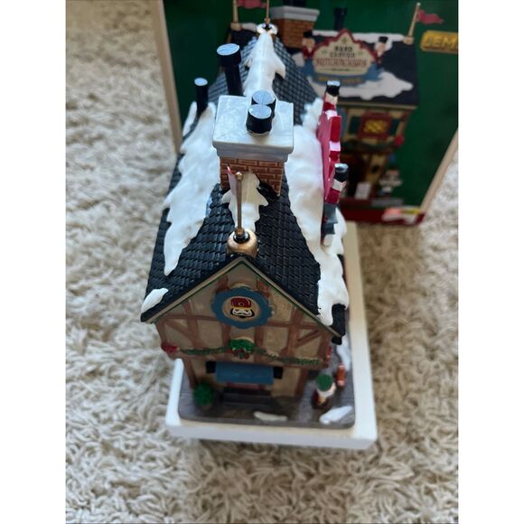 LEMAX Holiday Nutcracker & Wood Toy Carve #55994 Retired 2021 New Light Included - Picture 6 of 14